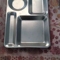 سینی استیل چهار خانه در حد نو بدون خط وخش