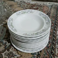 این چینی ها و ظروف شیشه ای و استکانها روهم|ظروف سرو و پذیرایی|خرم‌آباد, |دیوار