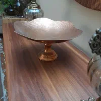 دوعدد شمعدان و شیرینی خوری پایه دار مسی|صنایع دستی و سایر لوازم تزئینی|تهران, ستارخان|دیوار