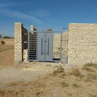 زمین چهار دیواری سند دار آخر رودخانه لتحر