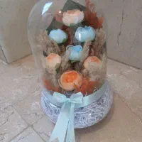 گل داخل شیشه