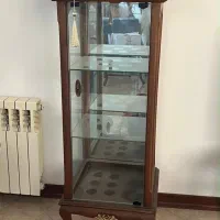 ویترین و وسایل پذیرایی
