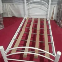 تخت فلزی تک نفره
