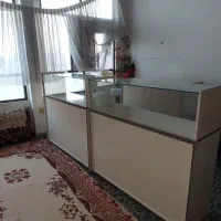 فروش دو عدد ویترین و دوعدد قفسه دیواری|فروشگاه و مغازه|سمنان, |دیوار