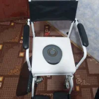 ویلچر حمام و دستشویی