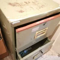 فایل فلزی. دوکشو آهنی