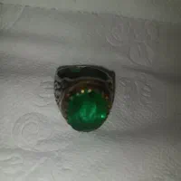 انگشتر زمرد