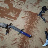 چاقو خیلی قدیمی|کلکسیون اشیاء عتیقه|طاغنکوه, |دیوار