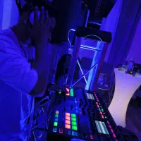 دی جی DJ مهمونی تولد عروسی ریمیکس نورپردازی سالن|خدمات پذیرایی، مراسم|تهران, پاسداران|دیوار