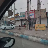 مغازه ۴۰ متری بر جاده ساده