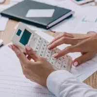 انجام امور حسابداری شرکتها،فروشگاه ،دفاتر،موسسات