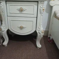 تخت خواب و تشک و دوتا پاتختی سالم و شیک|تخت و سرویس خواب|خرمدره, |دیوار