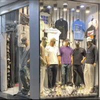 فروشنده و ادمین اینستاگرام و سایت