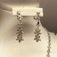 گردنی سفید در حد نو