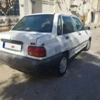 پراید سفید