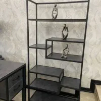 کتابخانه خشتی و درب دار