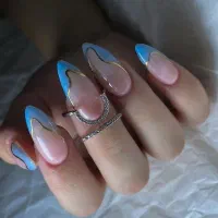 آموزش وکاشت وترمیم تخصصی ناخن