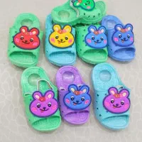 دمپایی های پلاستیکی سایز کوچک سوت دار و‌کشدار