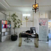 نیاز به ناخن‌کارو مژه‌کار در کلینیک زیبایی (باهنر)