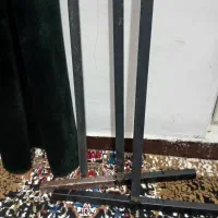 رگال لباس|بندرخت و رخت‌آویز|پرند, فاز ۶|دیوار