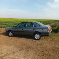 یک دستگاه پژو  ۴۰۵