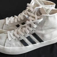 کفش آدیداس اصل ساخت میانمار سایز ۴۲