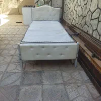 تخت و خوشخواب گاز فروخته شده.|تخت و سرویس خواب|تربت جام, میان جام|دیوار