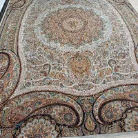 فروش فرش کرمی ۱۵۰۰ شانه ای|فرش|رشت, جهاد|دیوار
