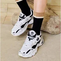 کتونی اورجینال آدیداس سایز 40/5