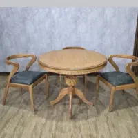 میز وصندلی خام