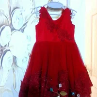 تعدادی لباس دخترانه