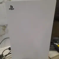 دستگاه ps5 با دو دسته