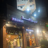 ادمین خلاق مسلط به تولید محتوا و عکاسی