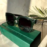 بیمه تکمیلی داری برای عینک بیا مدارکتو بهت بدم
