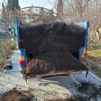 پخش کود گاوی و گوسفندی با نیسان