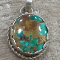 پلاک فیروزه با قاپ نقره