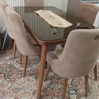 میز ناهارخوری چوبی