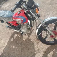 موتورسیکلت ۲۰۰ پرواز