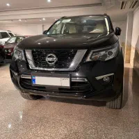 نیسان ترا ۱۴۰۴ مشکی تیپ۲ صفر داخل کرم