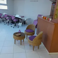 اجاره لاین روزانه و اتاق ماهیانه در سالن زیبای شیک|اجارهٔ دفتر کار، اتاق اداری، مطب|مشهد, سجاد شهر|دیوار