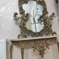آینه و شمعدان کنسول برنجی برنز همراه لوازم خانگی