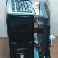 کامپیوتر با تمام  وسایل مورد نیاز به فردش می‌رسد