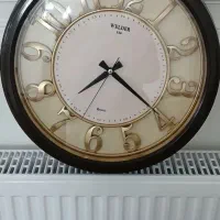 ساعت دیواری ترتمیز درحد نو سالم بدون صدا