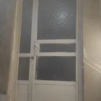 درب ورودی آهنی سالم قفل کلیدی