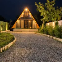 کلبه-سوییسی-دوخوابه-جای-دنج-ایده-آل