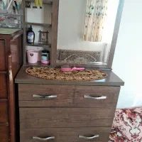 دلاور آیینه کشویی