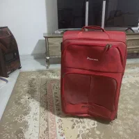 چمدان چرخ دار سالم به ابعاد ۳۶×۷۰سانتیمتر قفل دار