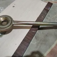 دستگاه پرس سرپیچ e27