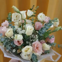 کمکی اشپزی برای یک خانواده دارای شخصیت