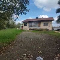 خانه و شالیزار/لب آسفالت چسبیده بهم/حومه خمام